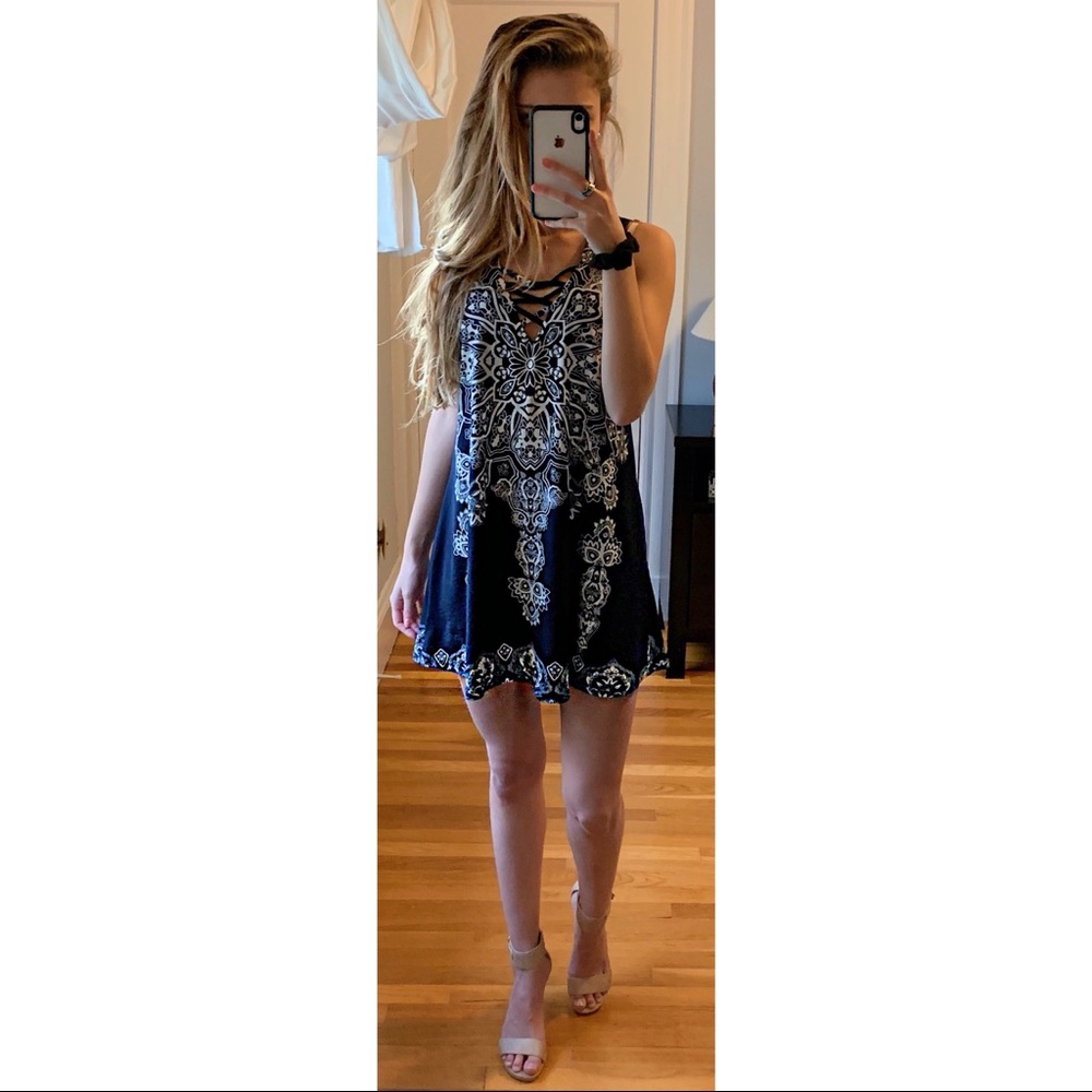 🆕New Bailyblue cute summer dress.